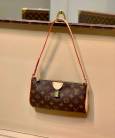 Сумка Louis Vuitton Pochette Tirette